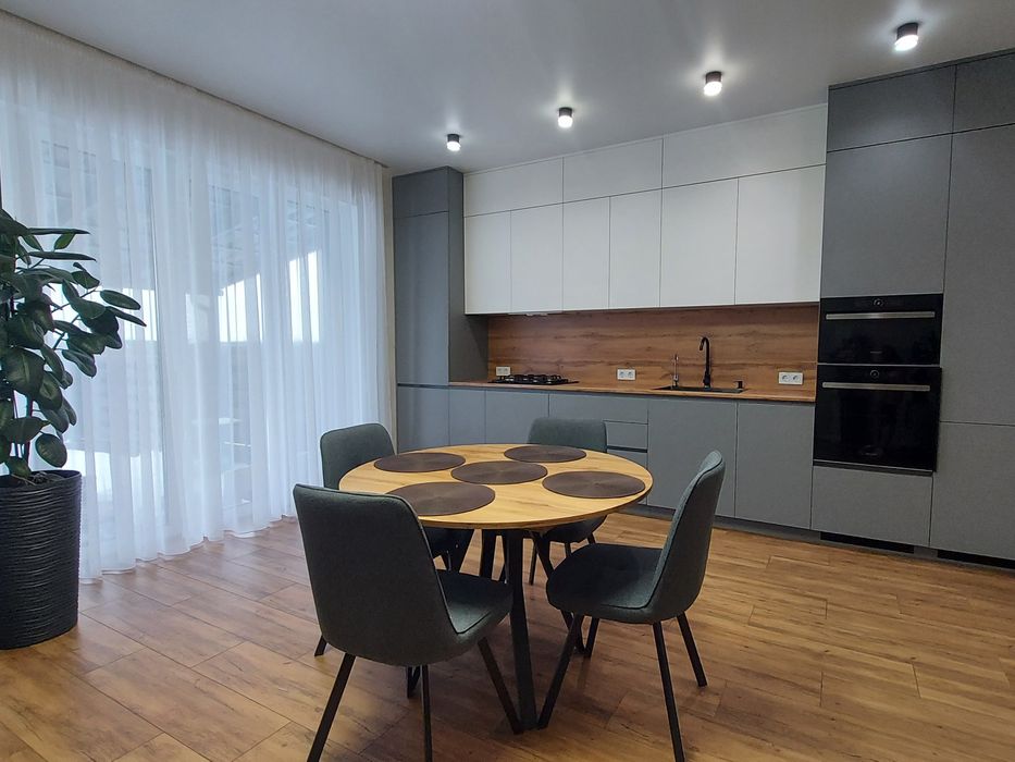 ВІД ВЛАСНИКА! Будинок з ремонтом, гаражем КМ Beverly Hills Крюківщина