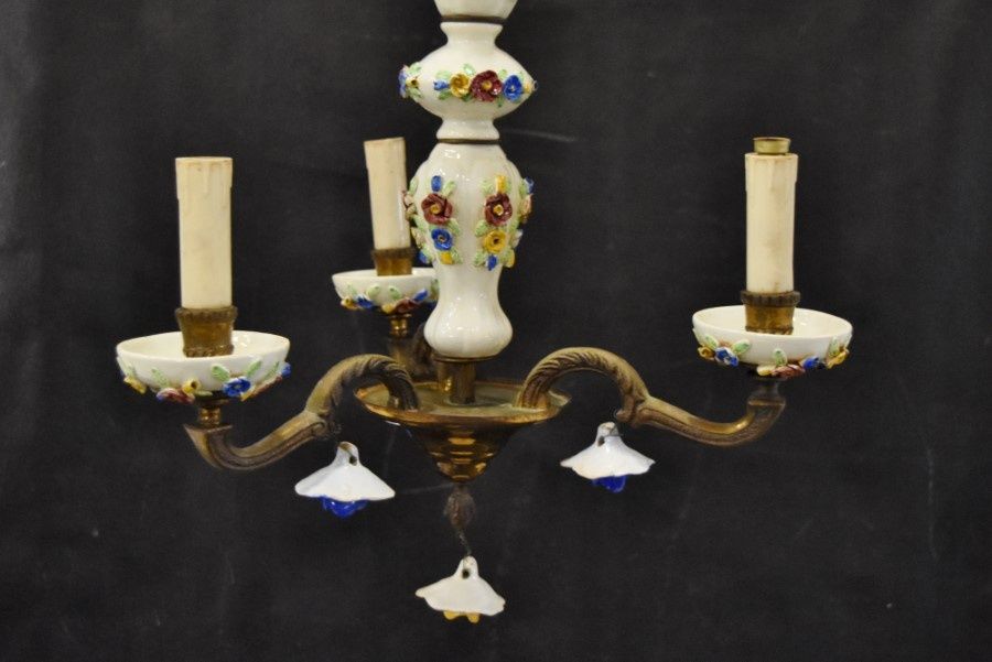 Candeeiro Antigo de Tecto em Porcelana e Metal