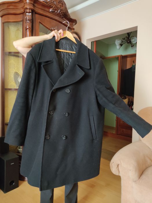 Пальто, півпальто (бушлат), дуже великого розміру (60-62)