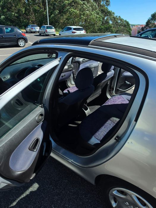Peugeot 206 1.1 gasolina
