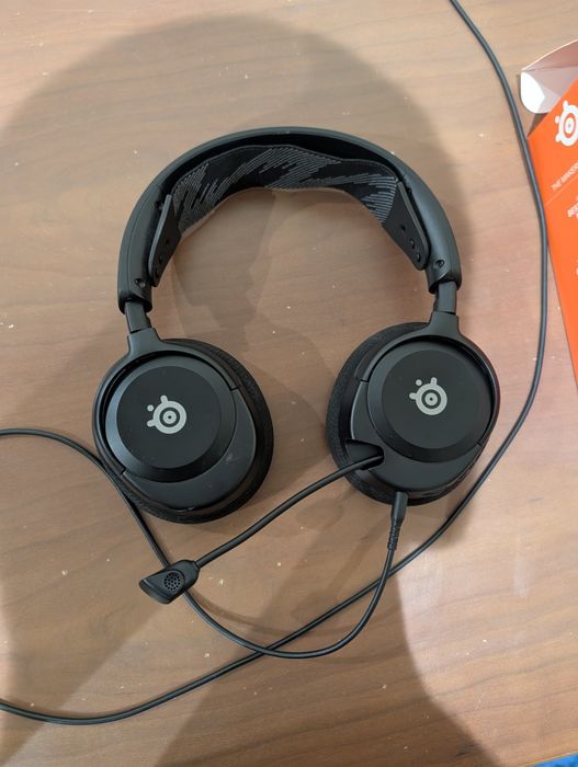 Auscultadores gaming Steelseries Artics Nova 1 (ótimo estado)