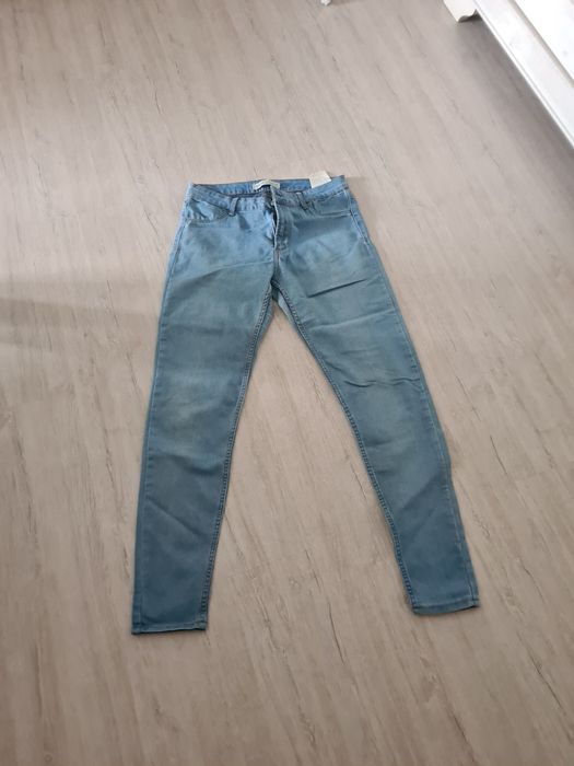 Jeansy elastyczne Bershka