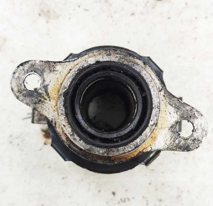 направляющая втулка выжимного Skoda Felicia Favorit Forman 1.3