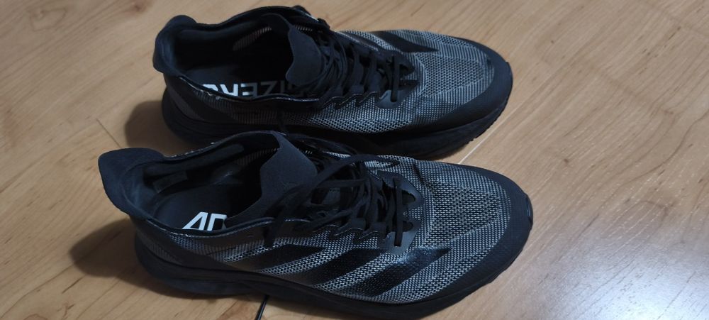 Tênis Adidas Boston 12