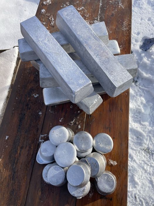 Продам алюміній в чушках