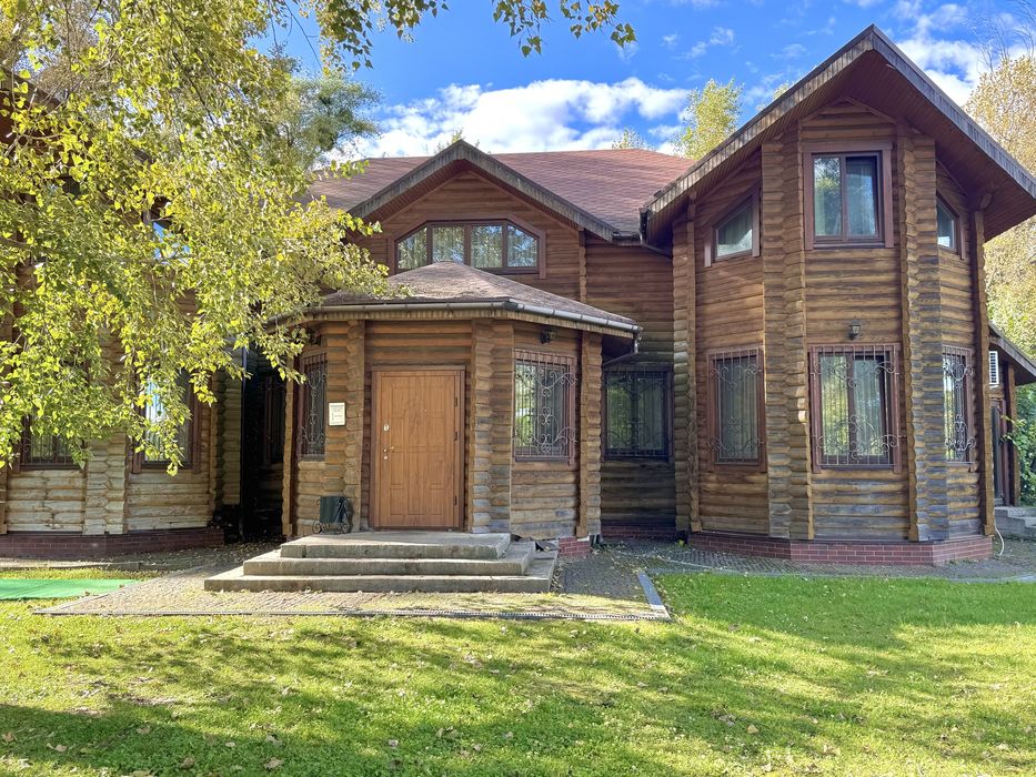 Подобова оренда будинку на Трухановому острові.