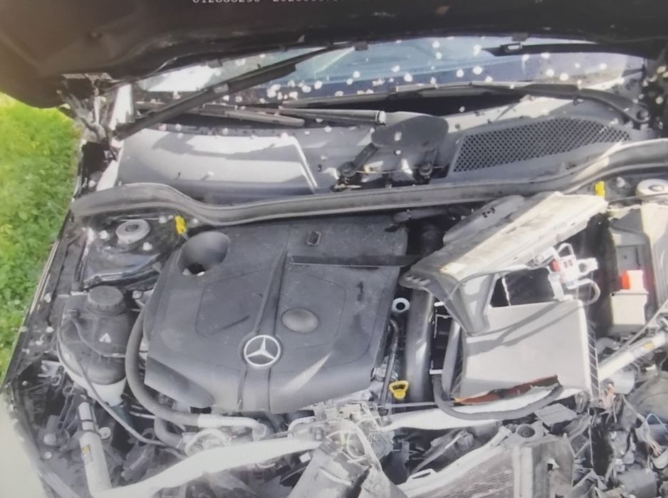 Vendo mercedes benz A200 CDI nacional de 2015 com 150 mil km acidentado salvado