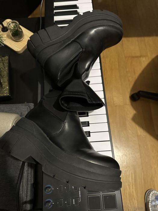 Botas berskha tamanho 36