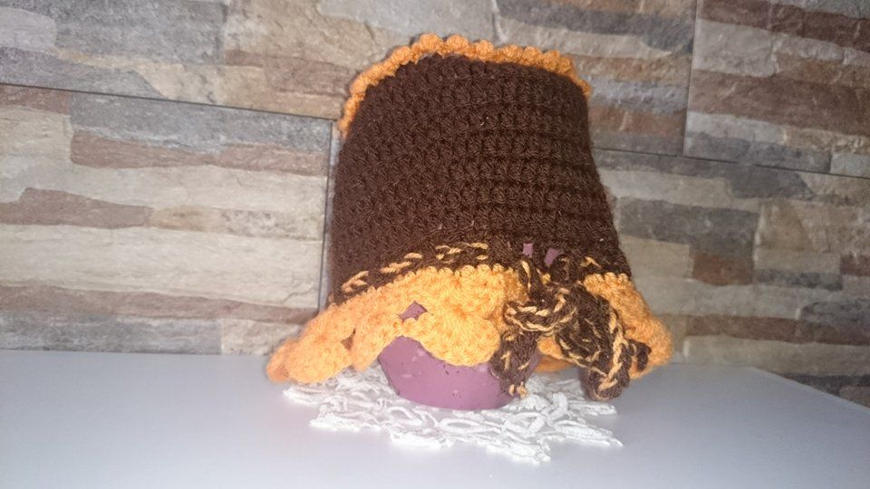 Czapka dziewczęca, kapelusik