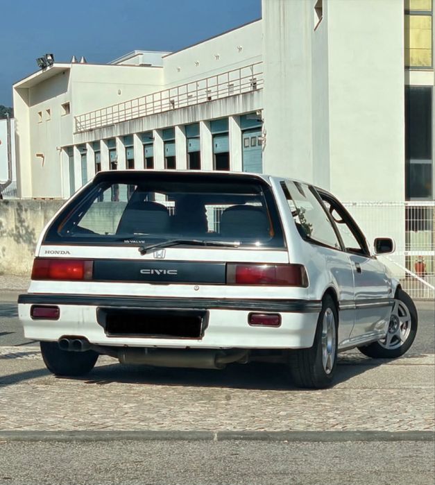 2 Honda Civic GL 1.4