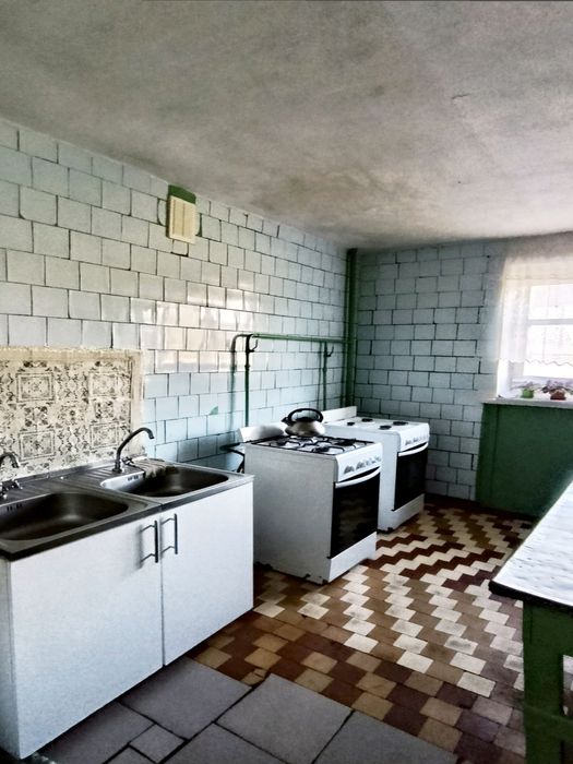 Оренда! Кімната у гуртожитку, Хіммістечко