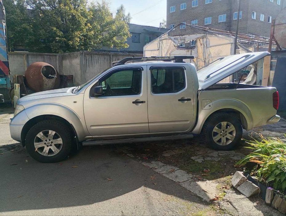 продам Nissan Navara D40