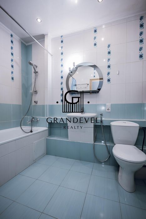 Продаж 3к квартири Максимовича 9А, Голосієвський р-н, Васильківська