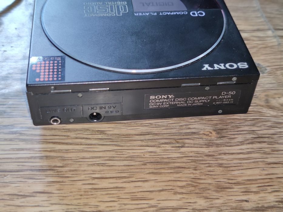 CD compact sony  PLAYER digital 

COMPACT disc

DIGITAL

DIGITAL AUDIO