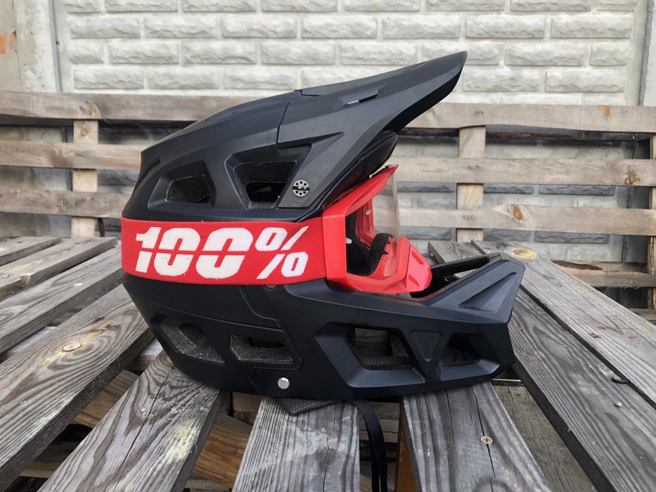 Шолом fullface (enduro, downhill, freeride)