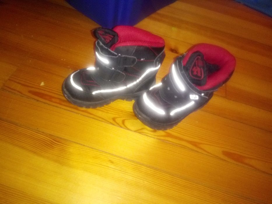 Sprzedam buty na zimę rozmiar 23