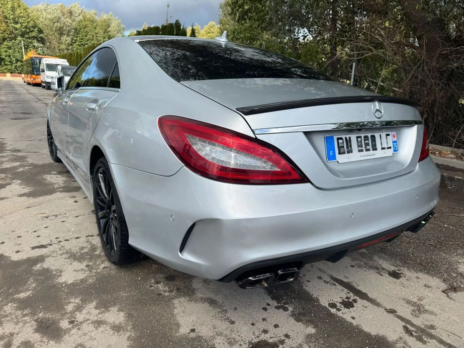 Mercedes-Benz CLS