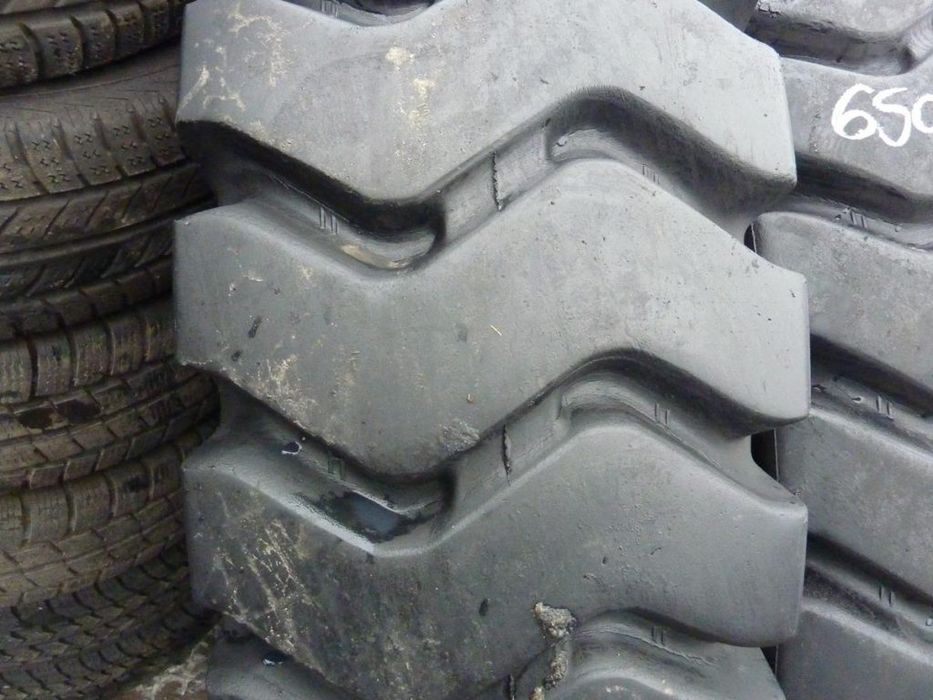 4x Opona używana 14.00-24 ; 14.00R24 CONTINENTAL 1000zł(szt.) W2892