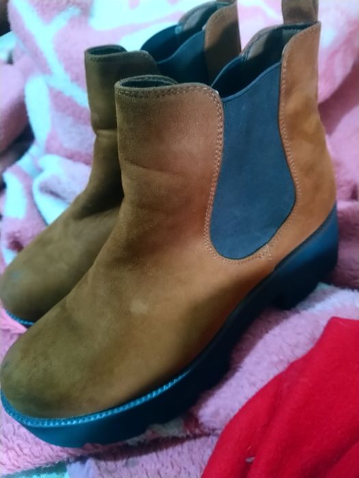 Botas 39 semi novas