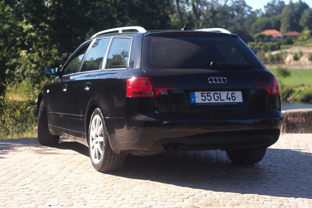 AUDI A4 2.0 TDI 140CV+ - Pronta a comer quilómetros.