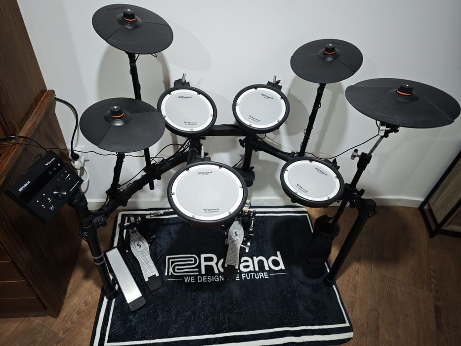 Bateria Eletrônica Roland TD-07 DMK  com extras