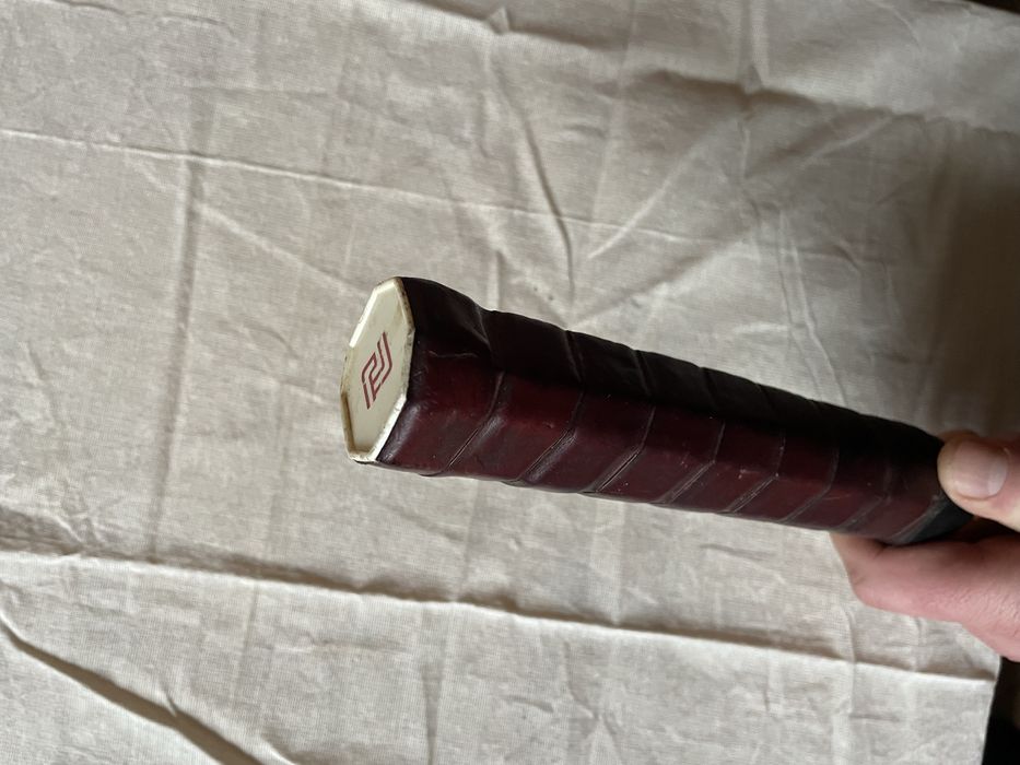 Ракетка для тенісу. Антикваріат