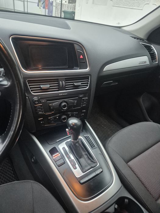 Audi Q5 2.0 tdi 2010 р.