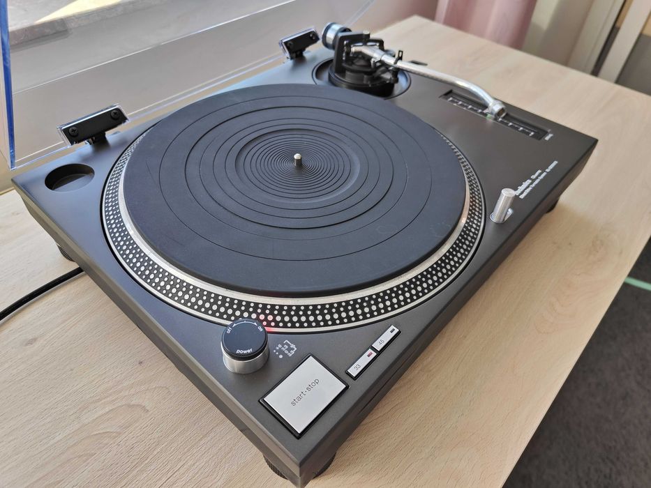 Gramofon Technics SL-1210MK2 czarny PO SERWISIE