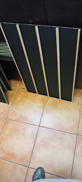 2 XXL Display Units, Frame Type, €64 Each64176757390849123
