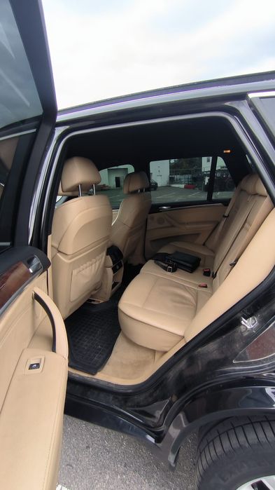 Продам BMW X5 E70