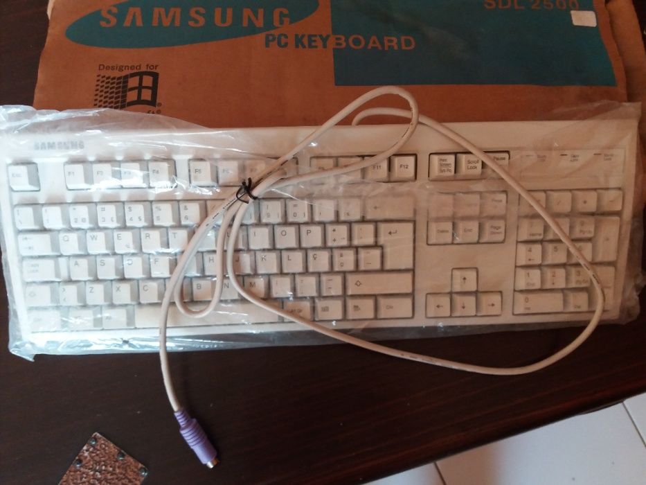 Teclados e ratos442462908187955203