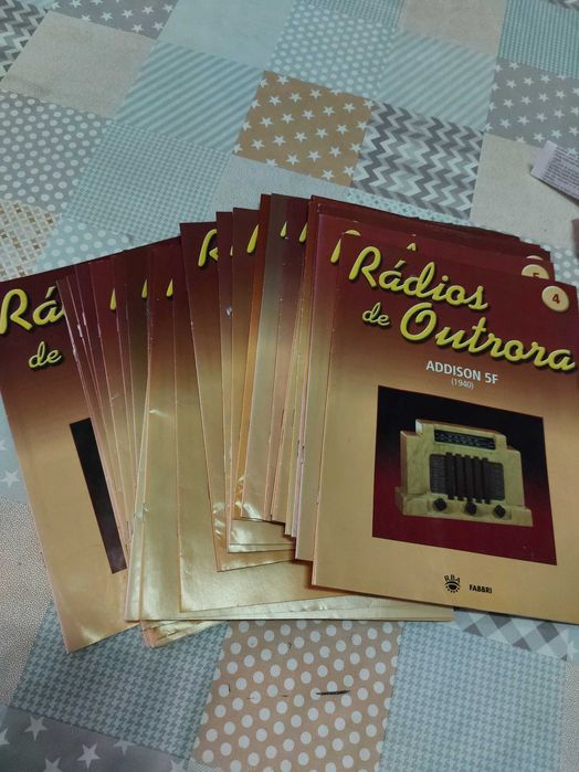 Rádios Antigos ( coleção em miniatura )