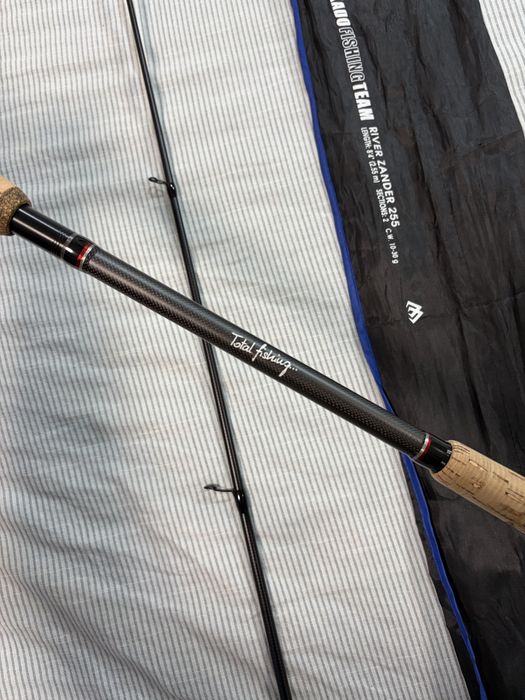 Mikado MFT River Zander 10-30g 255cm