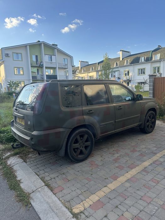 Продам авто Nisan X-trail t30