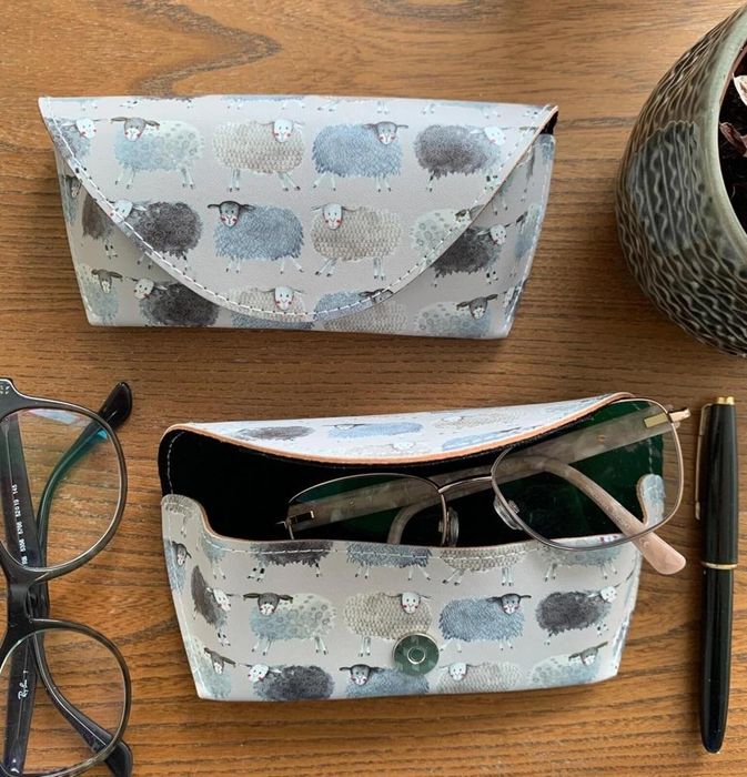 Etui na okulary GL05 Owieczki oprawa: folia