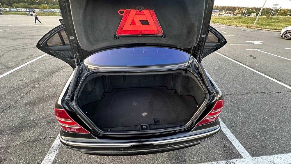 Mercedes-Benz S-Class 2000