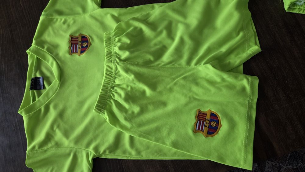 Спортивні костюми