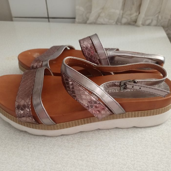 Босоніжки жіночі 40 розміру