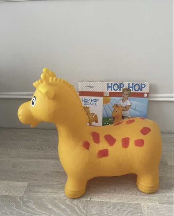 Гумовий Стрибун “Жирафа”, надувна іграшка для дітей.