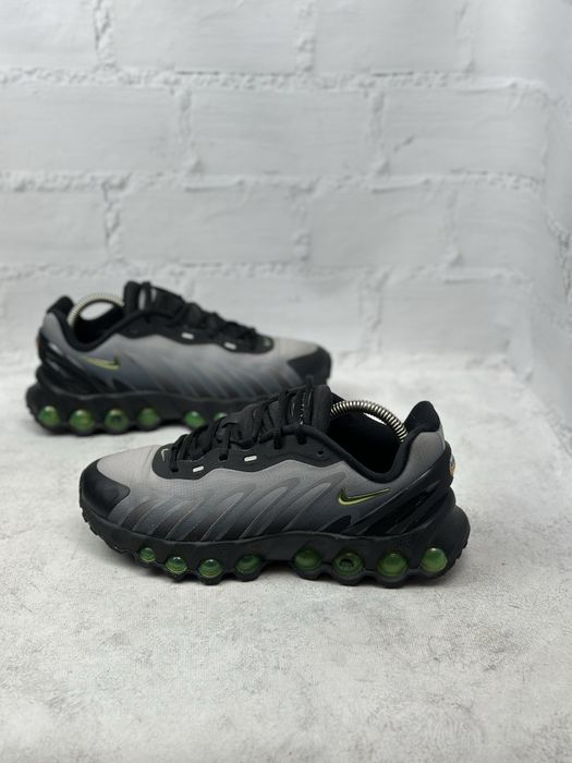 Жіночі спортивні кросівки Nike Air Max DN 38p