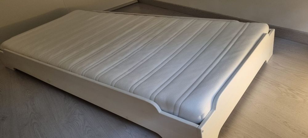 Cama c/Colchão 90x200