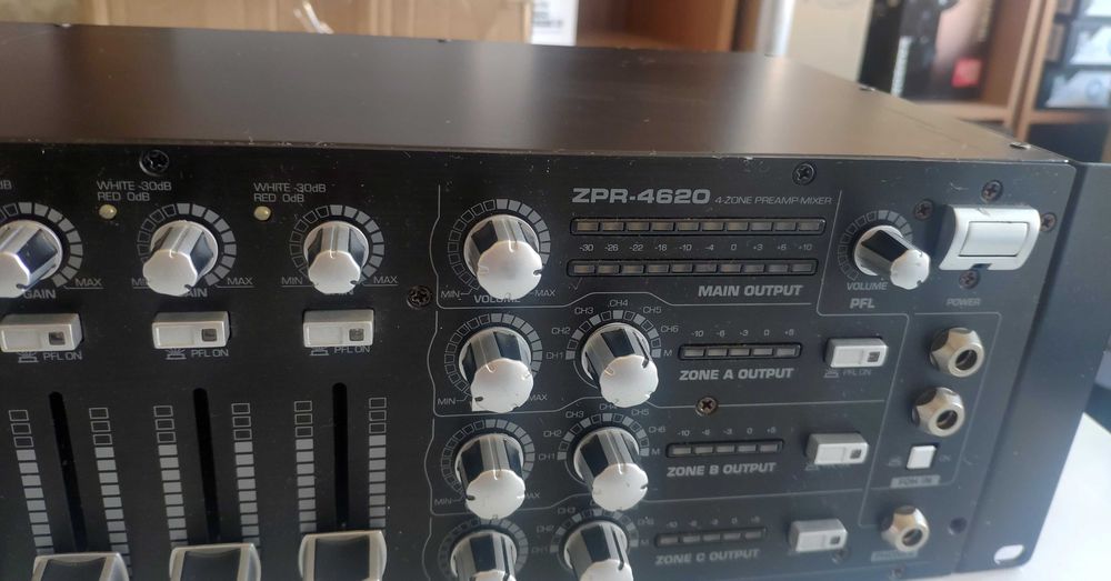 Hill audio ZPR-4620 Mesa de mistura de instalação