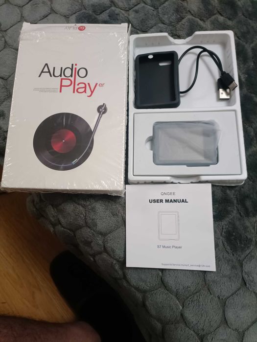 QNGEE S7 MP3 odtwarzacz przenośny audio 64GB radio ekran dotykowy 2,4"