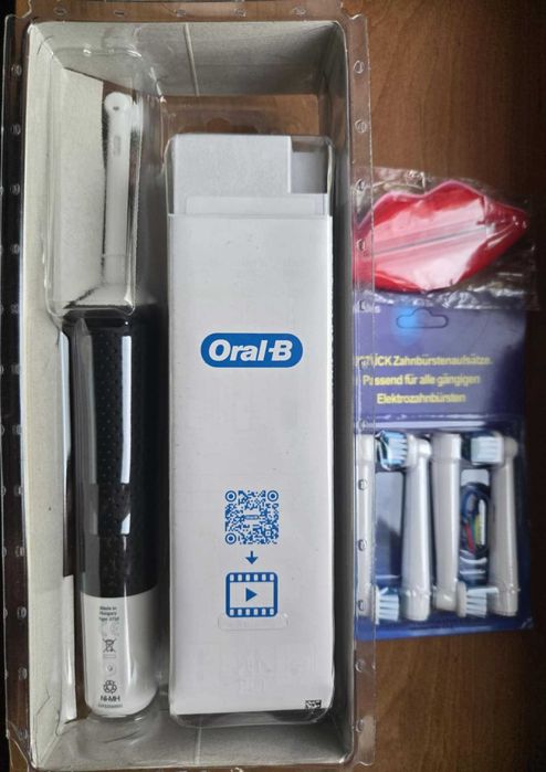 Oral-B D100 Vitality Cross Action Szczoteczka elektryczna