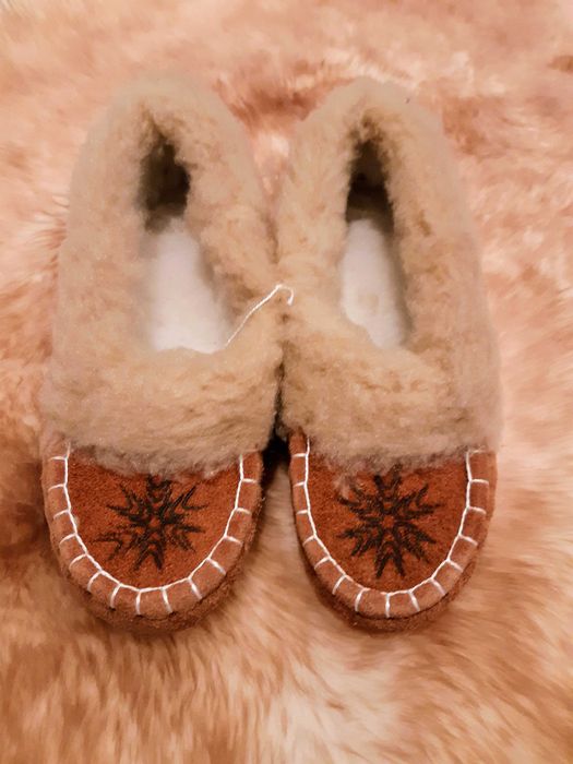 Bambosze góralskie kapcie ocieplane pantofle domowe rozmiar 40 NOWE