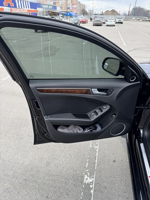 Продам Ауді А4 2015