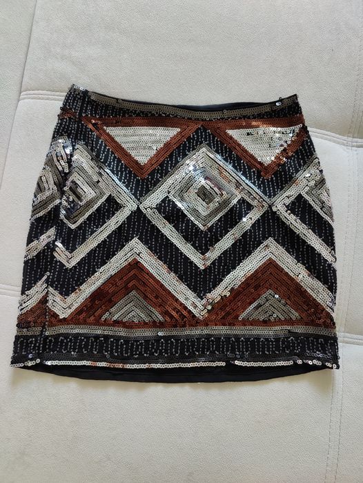 Продам спідницю з пайєтками