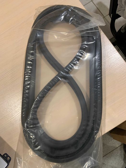 Дверной уплотнитель Nissan Armada 76923-ZC 30A