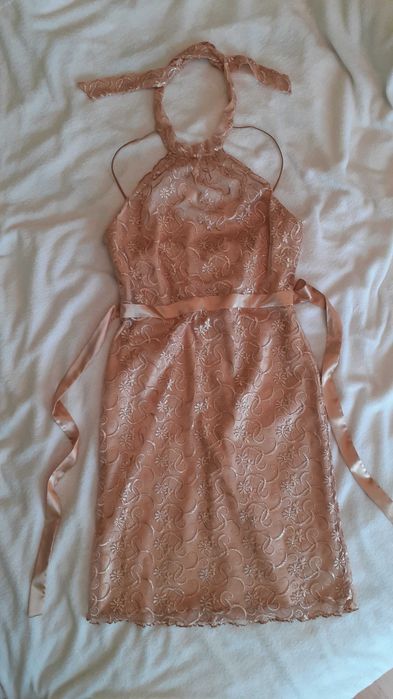 Sukienka złota elegancka koronka atłas