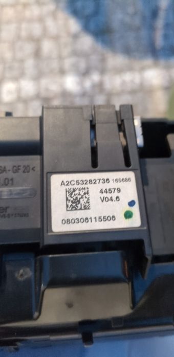 Ecrã rebatível Mercedes